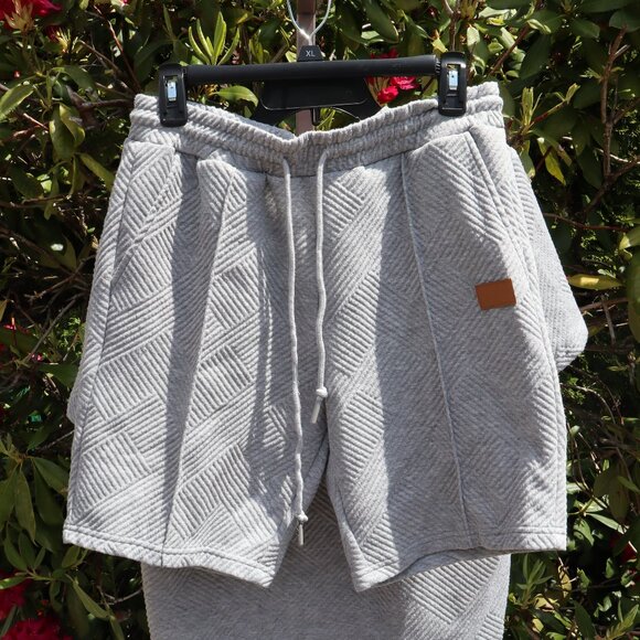 Geometric T-shirt and Short Set - Picture 7 of 11